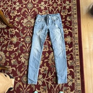 Aeropostale low rise jeggings, in size 6long.